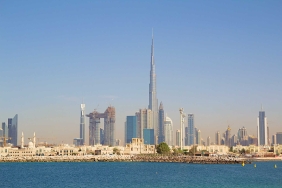 United Arab Emirates - the oil giant in transformation- from black gold to a diversified economy