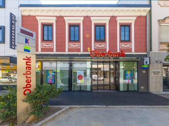 Oberbank branch: Perg