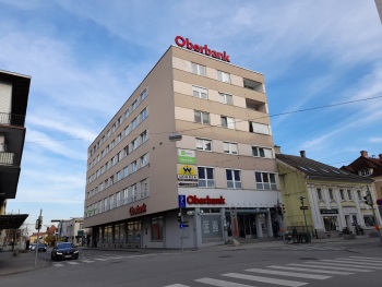 Oberbank branch: Traun