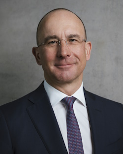 Oberbank Vorstandsdirektor Dr. Rainer Polster